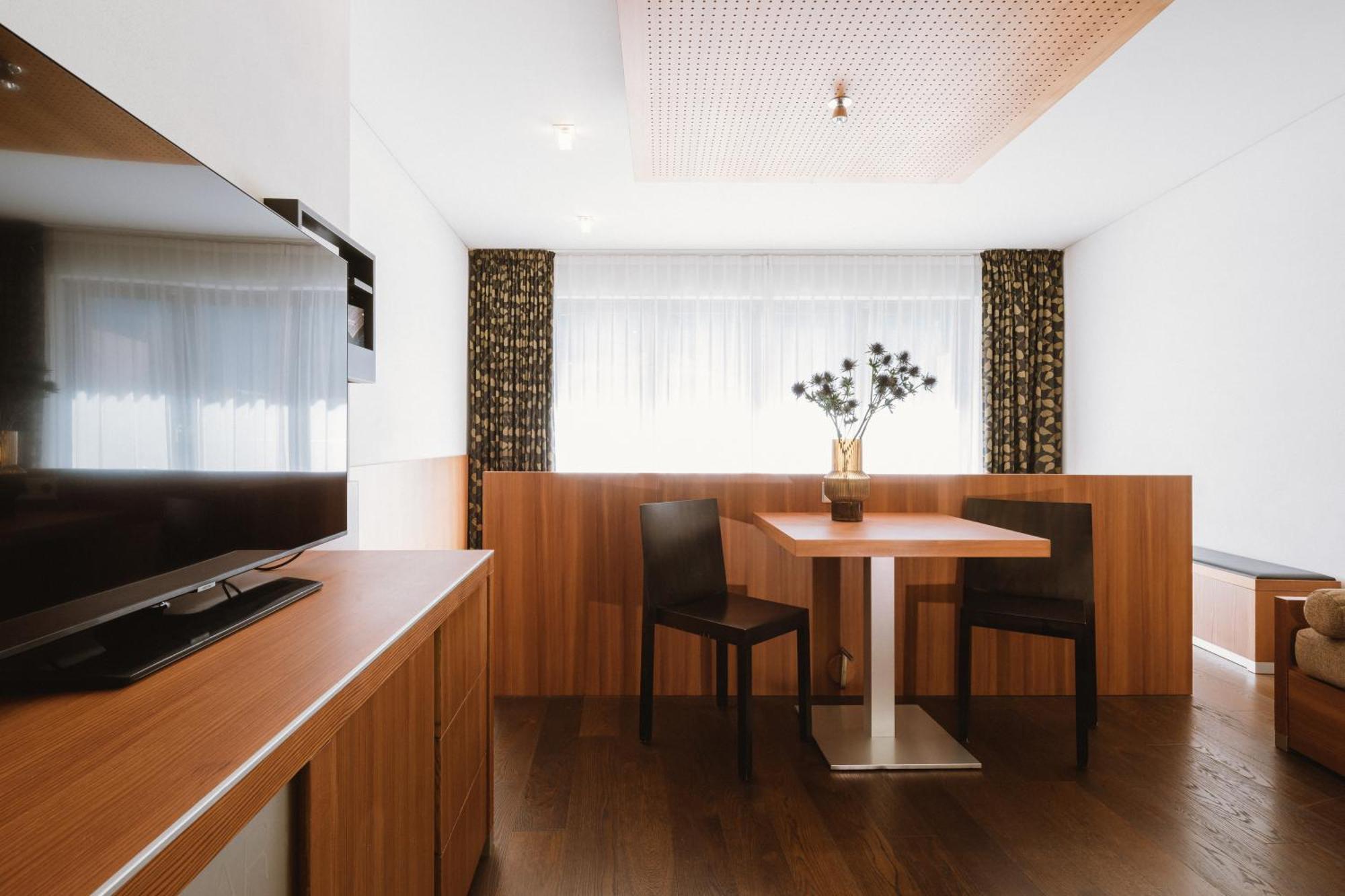 Lindenhof Pure Luxury & Spa Dolcevita Resort Naturns Exterior foto